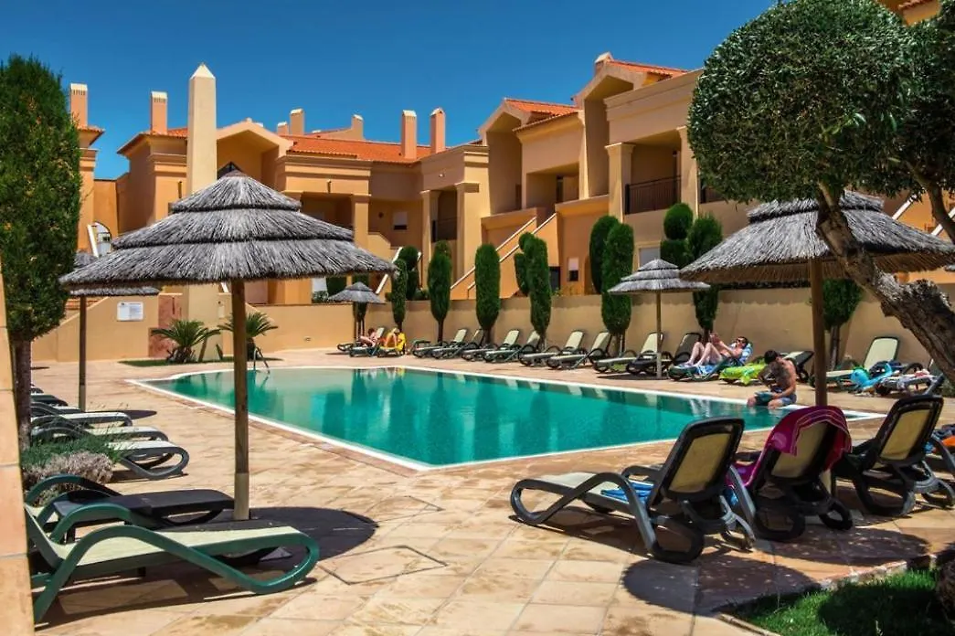 Praia Da Luz Mar E Sol Apartamento アパート