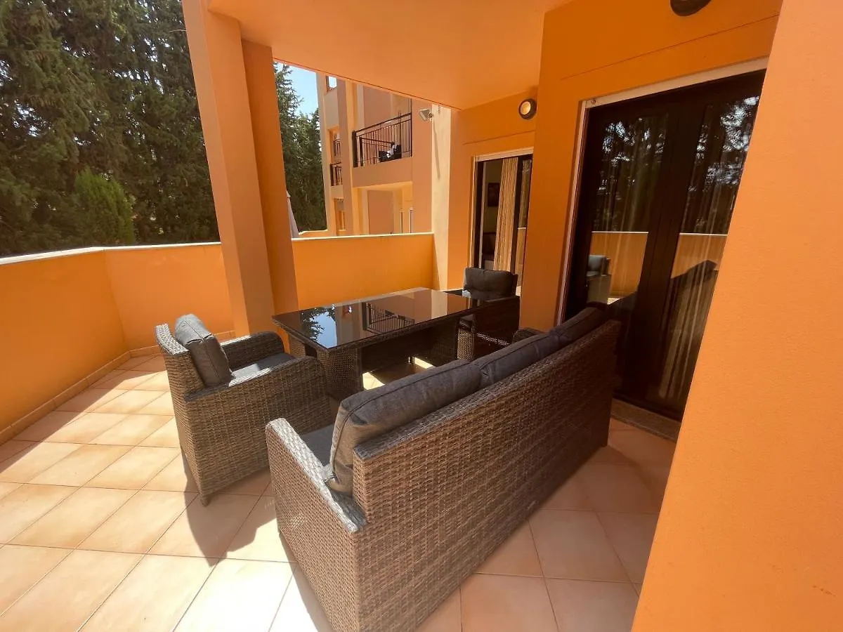 Praia Da Luz Mar E Sol Apartamento アパート
